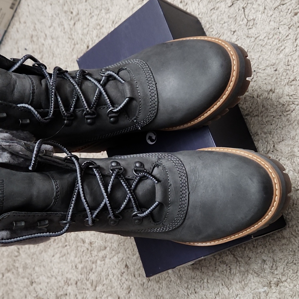 Timberland Women's Courmayeur Valley with Shearling